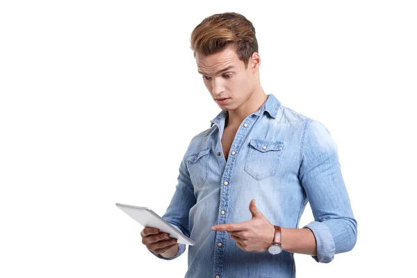 Young man with tablet — Stock Photo, Image