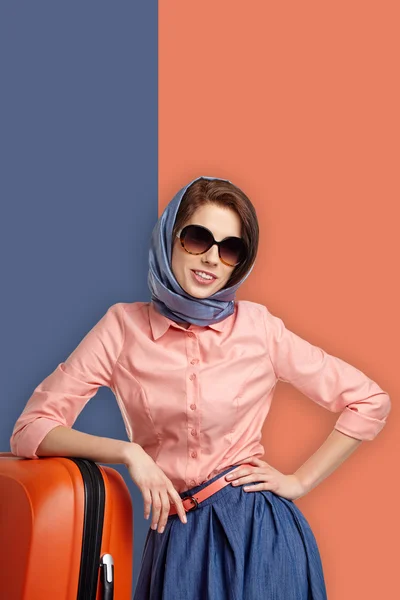 Fashion woman in scarf — Stock Photo, Image