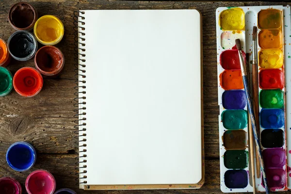 Painting set: paper, brushes, paints, watercolor, acrylic paint — Stock Photo, Image