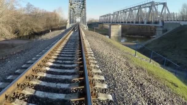 Ponte ferroviária, vistoria aérea — Vídeo de Stock
