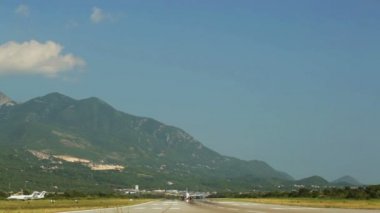 jet uçağı kalkıyor