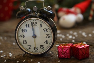 Noel arka plan üzerinde Vintage saat