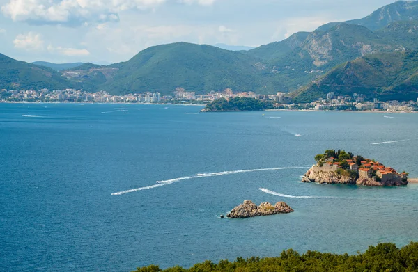 Malebné panorama jadranského pobřeží poblíž ostrova o — Stock fotografie
