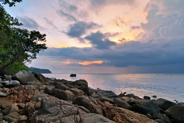 Renkli tropikal günbatımı — Stok fotoğraf