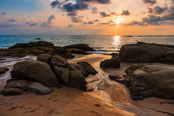 Costa Mar Andamão Pôr Sol Colorido Khao Lak Tailândia — Fotografia de Stock