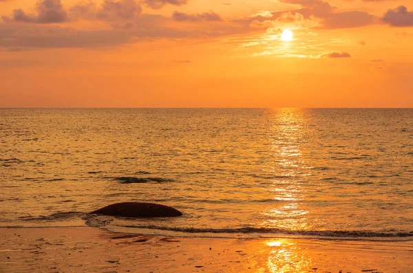 Pobřeží Andamanského Moře Při Barevném Západu Slunce Khao Lak Thajsko — Stock fotografie