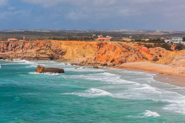 葡萄牙Sagres要塞Fortaleza Sagres附近的Algarve岩石海岸 — 图库照片
