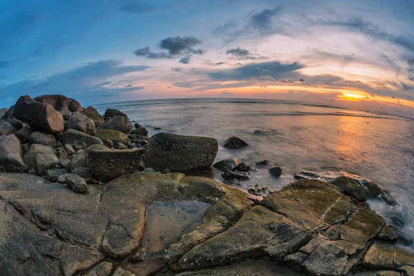 Tropisch Strand Bij Mooie Zonsondergang Fish Eye Lense Natuur Achtergrond — Stockfoto