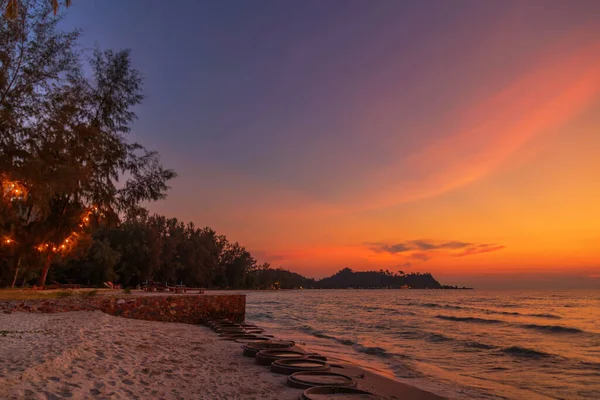 Tropisk Strand Vid Vacker Solnedgång Naturbakgrund — Stockfoto