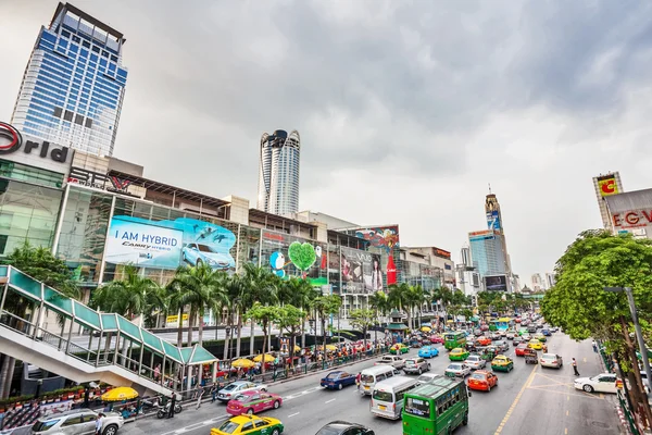 Большая автомобильная остановка в Бангкоке — стоковое фото
