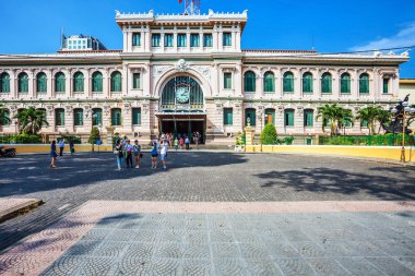 Müşteriler ve turistler Ho Chi Mi genel postane yakın: