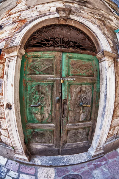 Porta de madeira velha — Fotografia de Stock