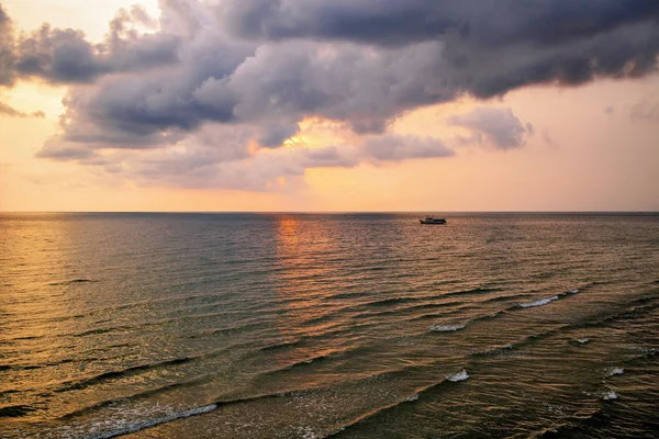 Panoramic view on sunset sea — Stock Photo, Image