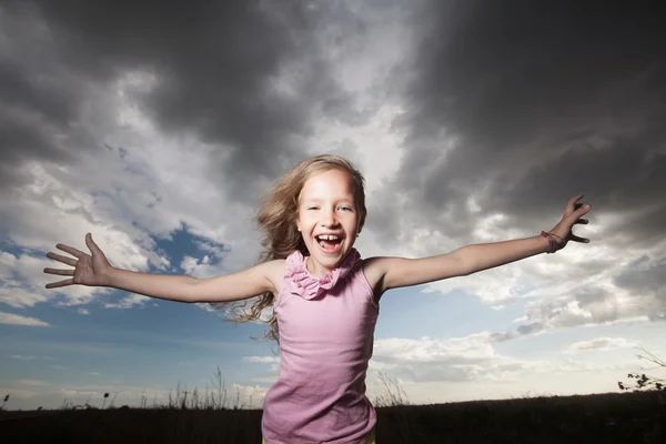 Bambino felice in estate — Foto Stock