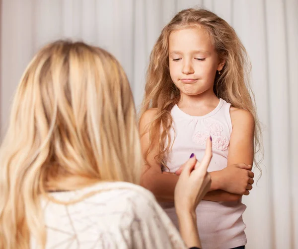 Mom Swears Daughter Conflict Problems Family Sad Mother Child — Stock Photo, Image