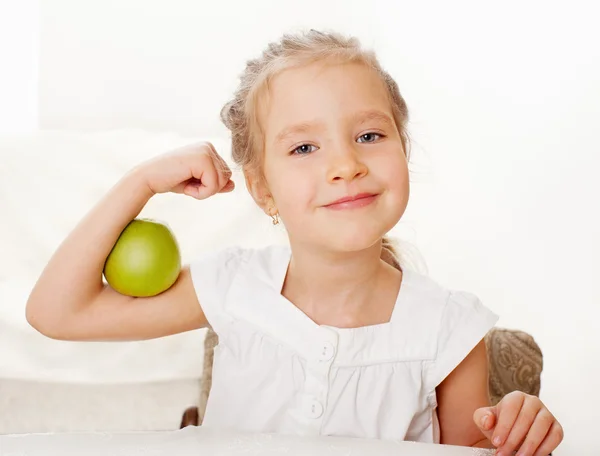 Dziecko z jabłkami — Zdjęcie stockowe