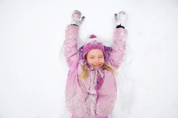 Enfant en hiver — Photo