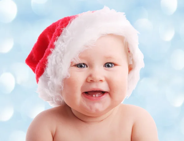Baby mit Weihnachtsmütze — Stockfoto