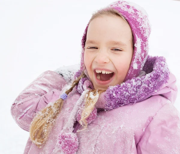 Criança no inverno — Fotografia de Stock