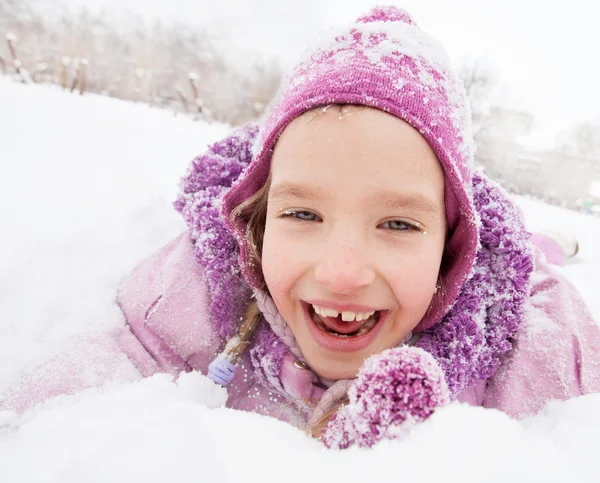 Kind in de winter — Stockfoto