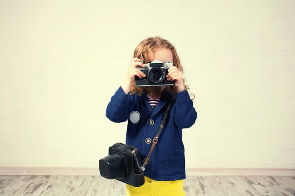 Liten flicka fotografering — Stockfoto