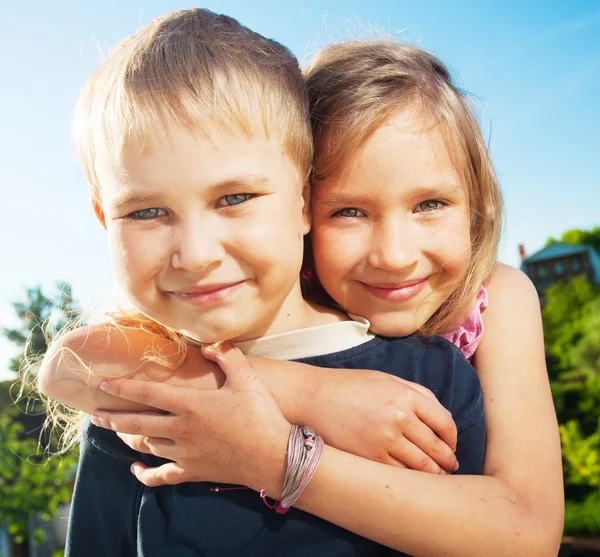 Niños felices — Foto de Stock