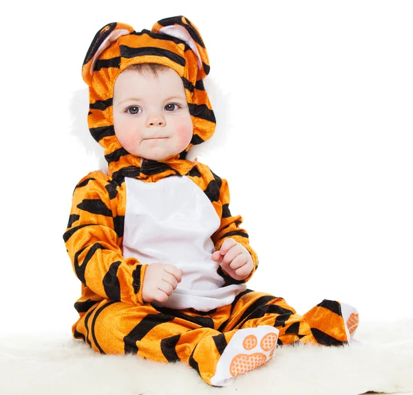 Bambino vestito da tigre — Foto Stock