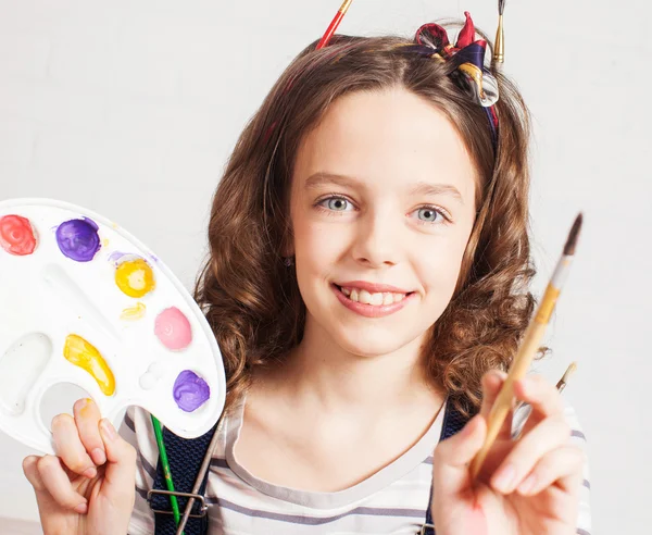 Cheerful child artist — Stock Photo, Image