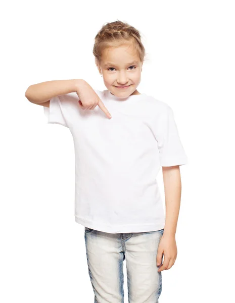 Kind im weißen T-Shirt — Stockfoto