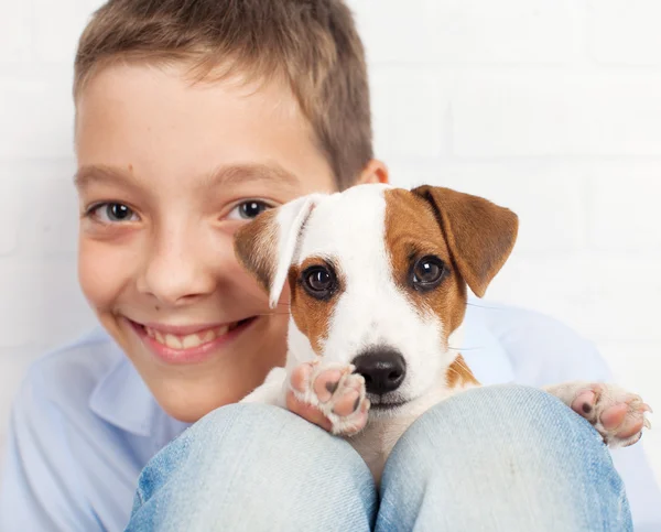 Boy with puppy — Stock Photo, Image