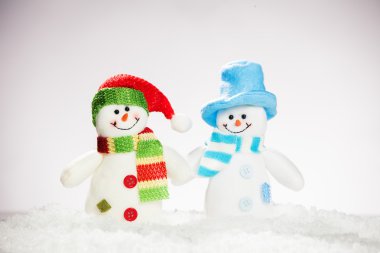 Karda noel süslemesi