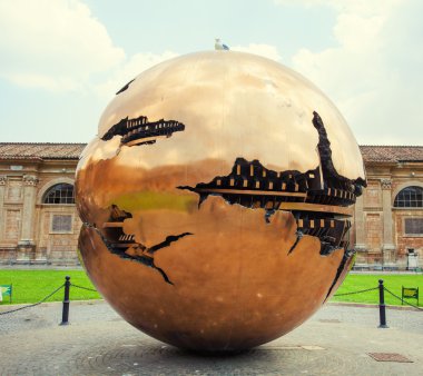 Vatican Museums, küre içinde Küre