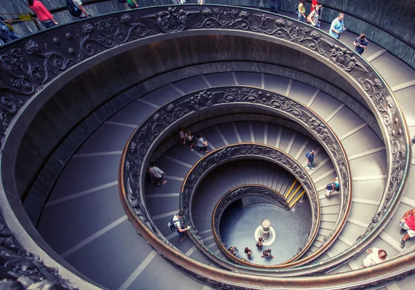 Vatican Museums sarmal merdiven — Stok fotoğraf