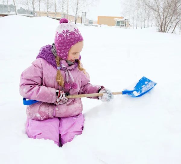 Enfant en hiver — Photo