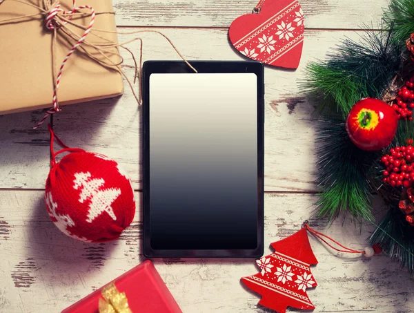 Tablet no fundo de Natal — Fotografia de Stock