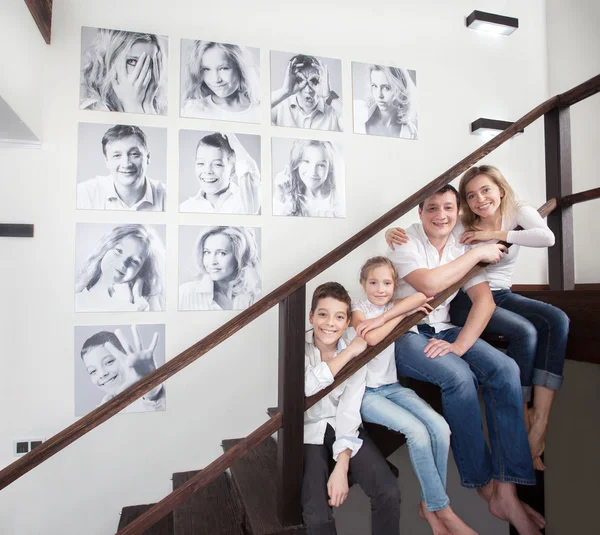 Family photos on the wall — Stock Photo, Image