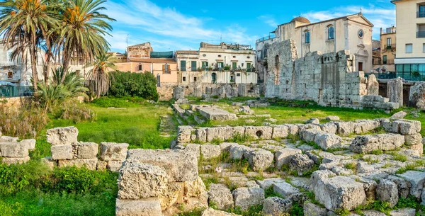 Vista Panorâmica Para Antigo Templo Dórico Apolo Ilha Ortigia Siracusa — Fotografia de Stock