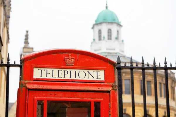 Red phone booth. Oxford, England — Stock Photo, Image