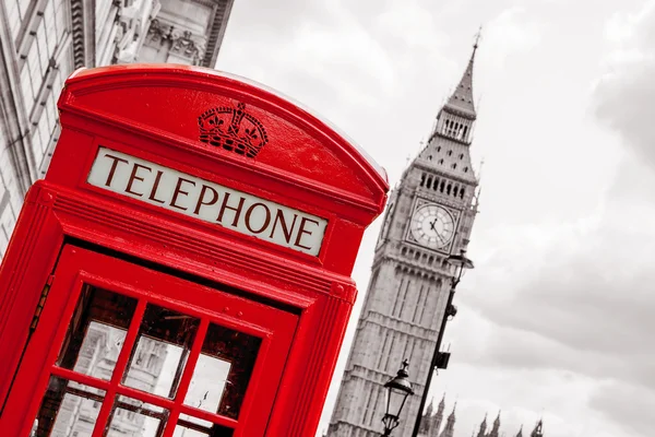 Телефонна будка. Лондон, Великобританія Ліцензійні Стокові Зображення