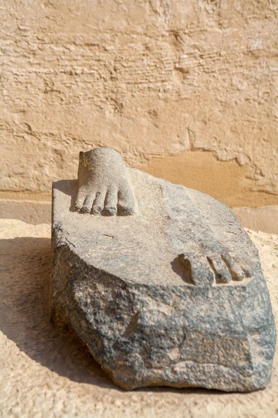 趾板。埃及卢克索的卡纳克神庙 — 图库照片