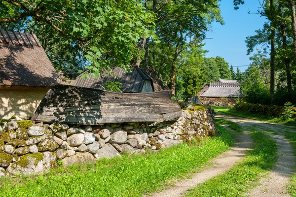 Stará vesnice. Ostrov Saaremaa, Estonsko — Stock fotografie