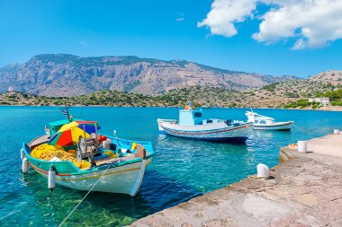 Tekneler Harbour. Symi, Yunanistan