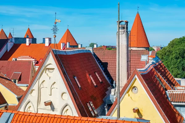 Tallinn střechy. Estonsko — Stock fotografie