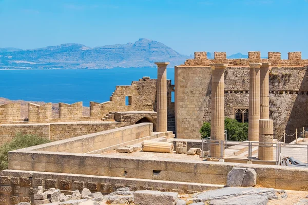 A Lindos Akropolisz. Rhodes, Görögország — Stock Fotó