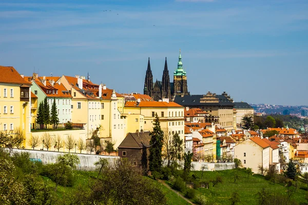 Prágai panoráma a Szent Vitus-székesegyház Jogdíjmentes Stock Képek