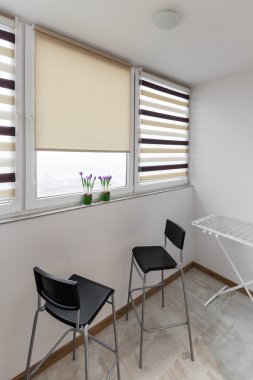 Balkon iç sandalye İskandinav tarzı ile