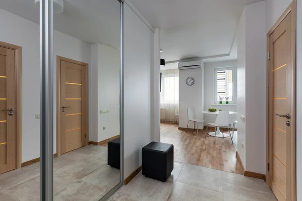 Belső tér modern, skandináv stílusú apartman — Stock Fotó