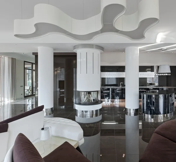Moderne luxe interieur in daglicht — Stockfoto