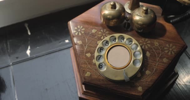 Dialing on an old rotary style telephone. — Stock Video