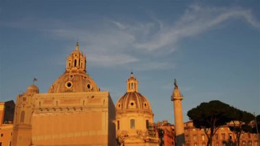 Trajans sütun ve Basilica Ulpia Roma, İtalya